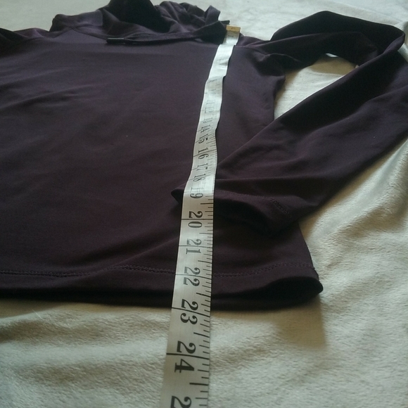 NIKE Pro NWOT Hyperwarm Cinch Neck Top Long-Sleeve Thermal Insulation - Picture 10 of 13